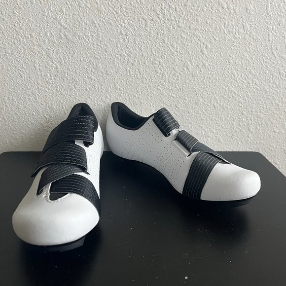 NWOT Fizik Powerstap R5 White and Black Unisex Cycing Shoes Size 8.5 - Picture 4 of 10